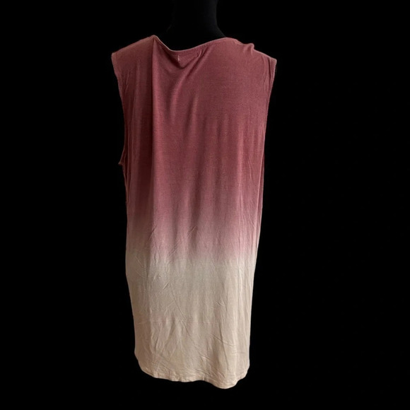 NWT Venus Size 1X Rose Pink Ombre Dip Dye V Neck Tank Top Drapey stretchy Pocket - Picture 5 of 5